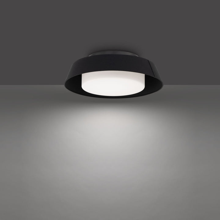 Chapeau LED Flush Mount