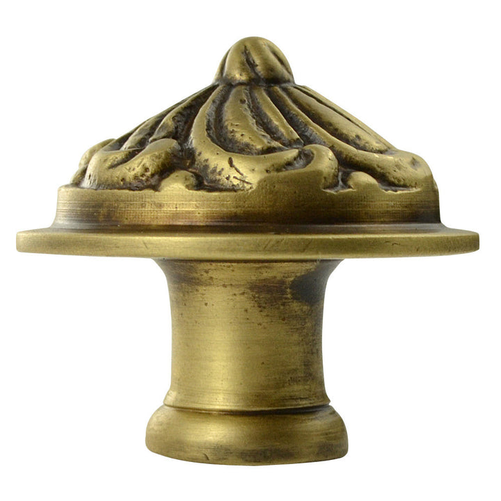 COPPER MOUNTAIN HARDWARE 1 1/3 Inch Solid Brass Swirl Knob (Antique Brass Finish)